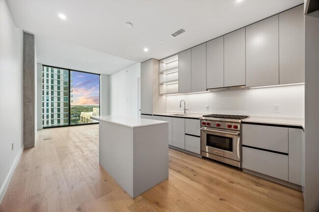 Photo - 610 Davis St Condo Unit 2304