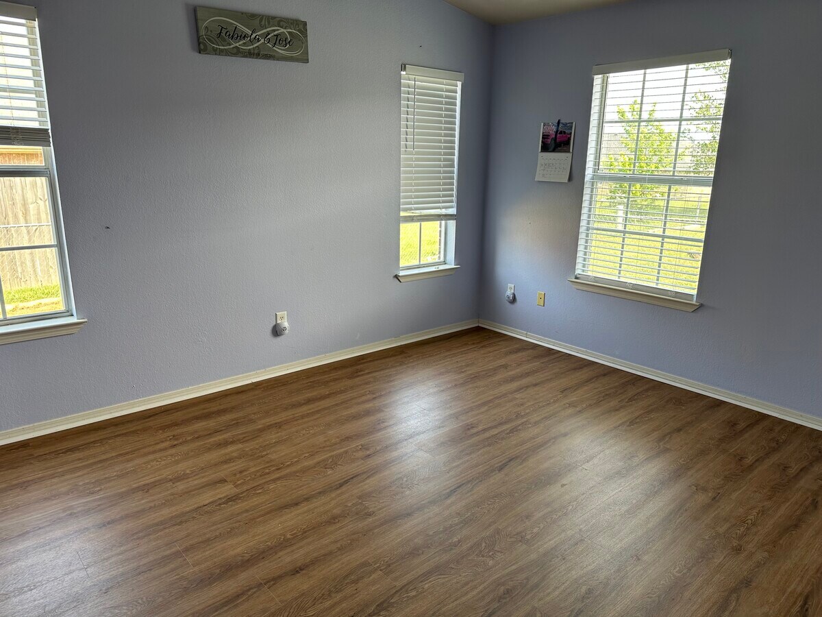 Photo - 917 E Mimosa Pl