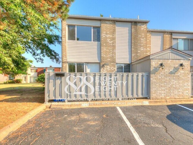 Photo - *AVAILABLE NOW!* Spacious 3 Bed/2.5 Bath Condo in East Norman!