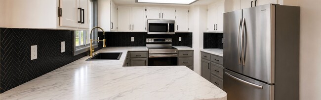 Photo - 7808 W Elm Brook St