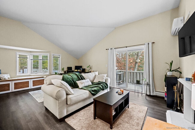 Building Photo - 9 Talcott Ridge Rd Unit A4