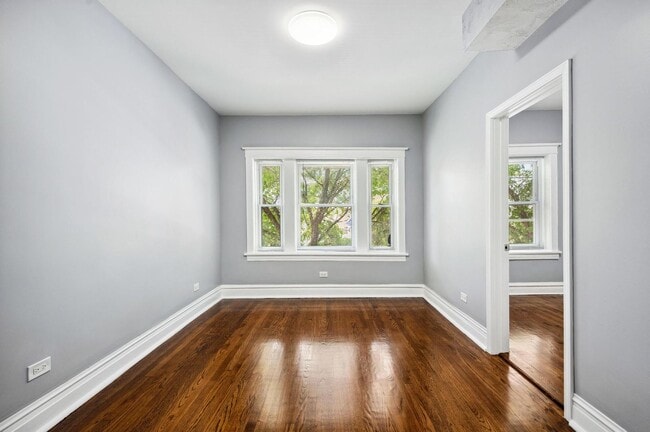Photo - 1341 N Ashland Ave Unit 2F