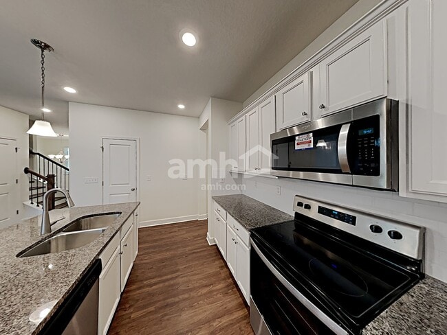 Photo - 152 Opal Way