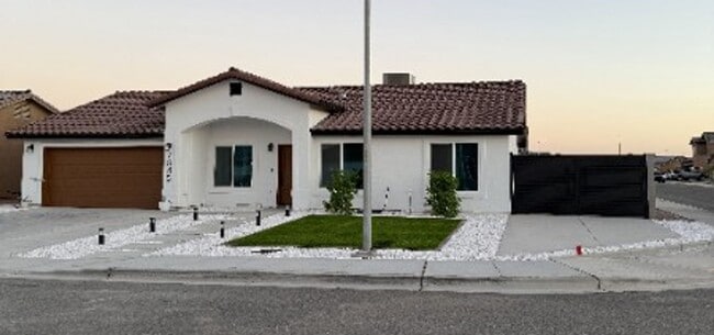 Building Photo - Gorgeous home available for rent with Solar!