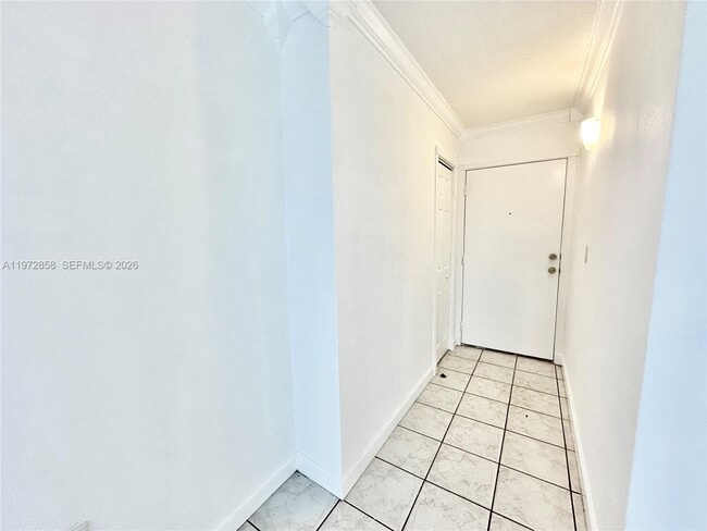 Photo - 4275 NW S Tamiami Canal Dr Unidad 2-104