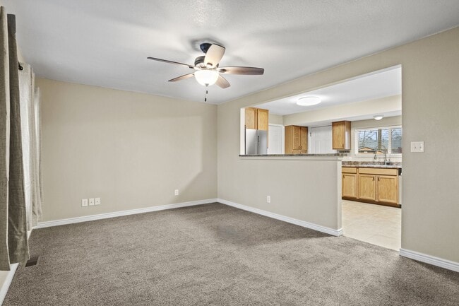 Photo - 601 S Union Blvd