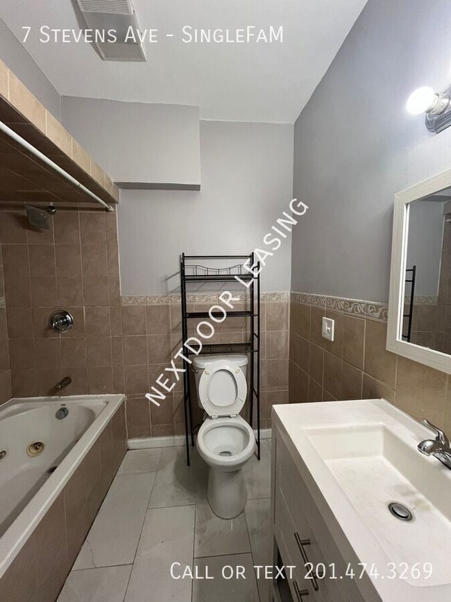 Photo - 7 Stevens Ave Unidad SingleFaM