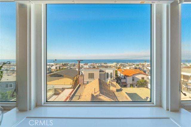 Photo - 1835 Manhattan Ave