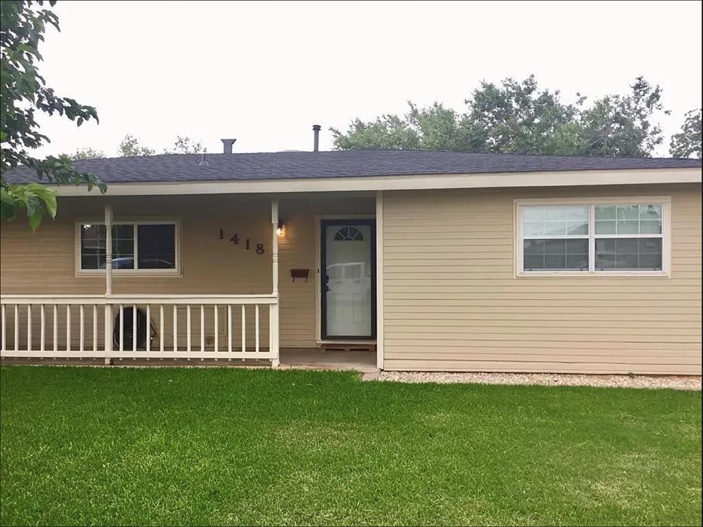 Photo - 1418 Crescent Dr Casa