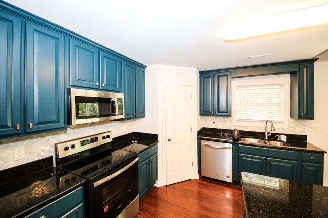 Photo - 6155 Dodson Rd