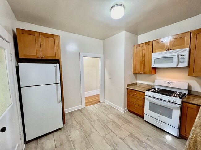 Photo - INCREDIBLE, MUST SEE NOE VALLEY TWO BEDROOM!!! Unit 5