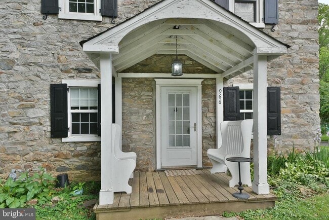 Photo - 966 Paige Ct
