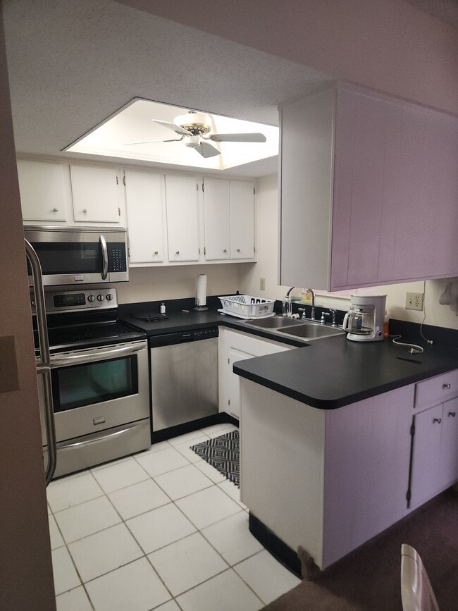 Photo - 4158 Tamiami Trl Unit K4