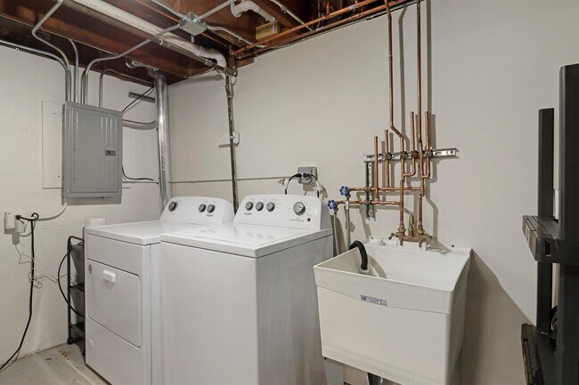 Photo - 2317 Western Ave Unit 2317