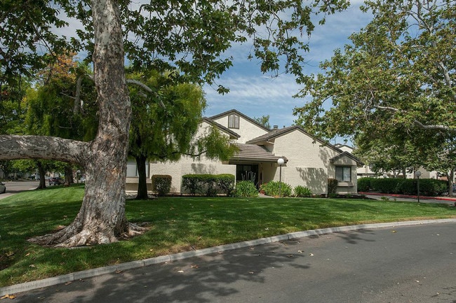 Meadow Ridge Apartments
