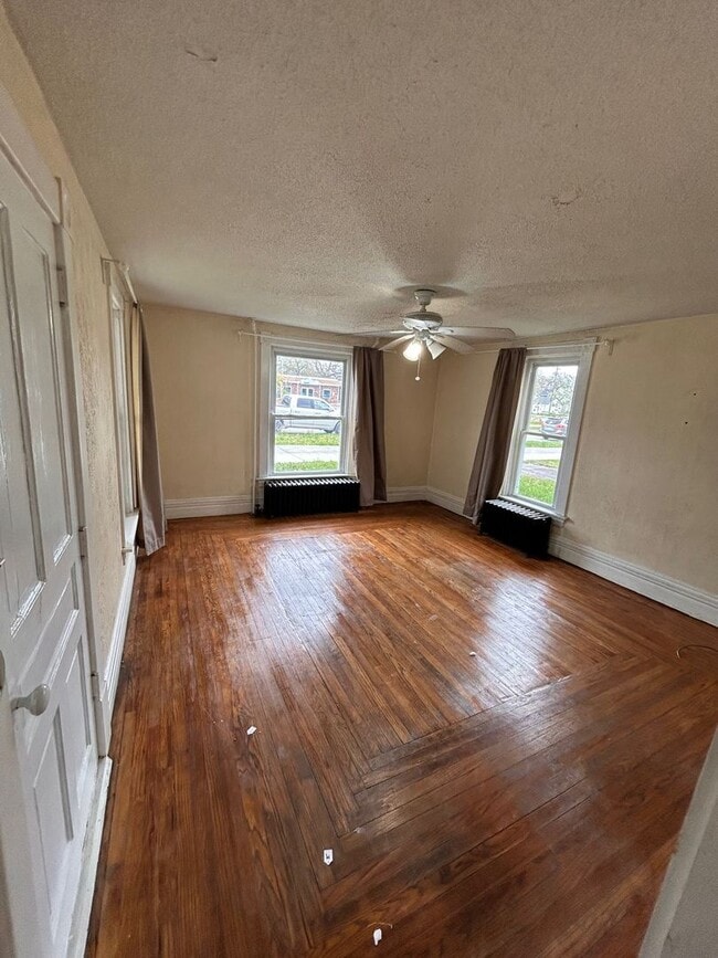 Photo - 526 E Eighth Street Unit 526 E Eighth Street A