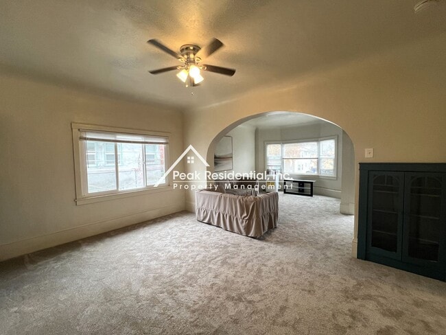 Photo - Charming 3bd/1ba Midtown Apartment-Must See!