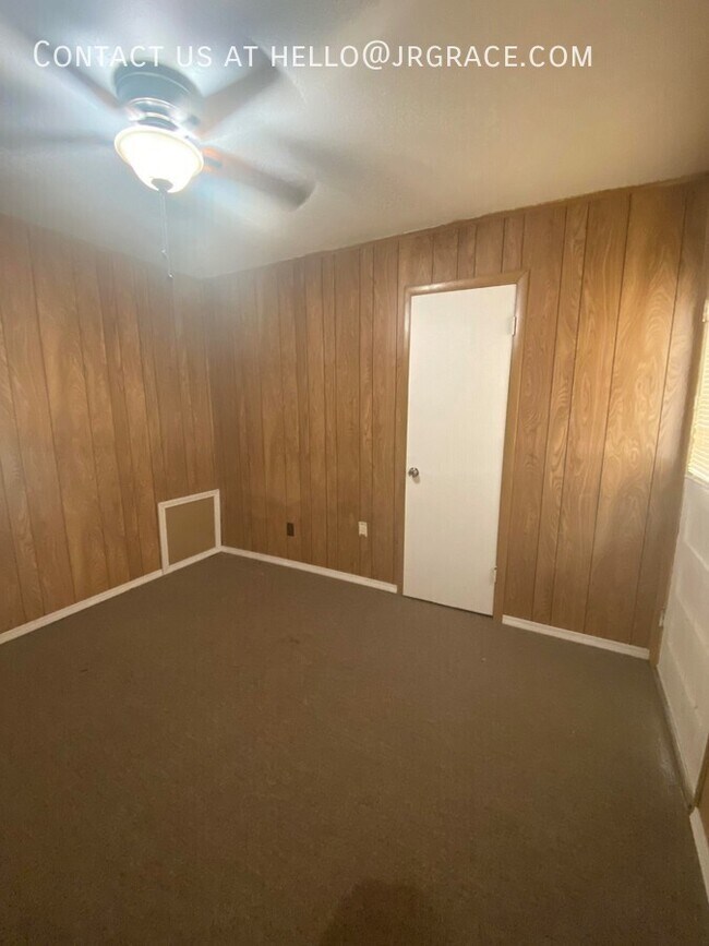 Photo - 600 E Navarro St