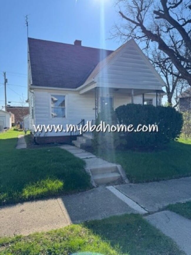 Building Photo - 3305 S Harrison St