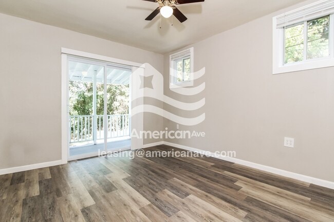 Photo - 312 Charles St