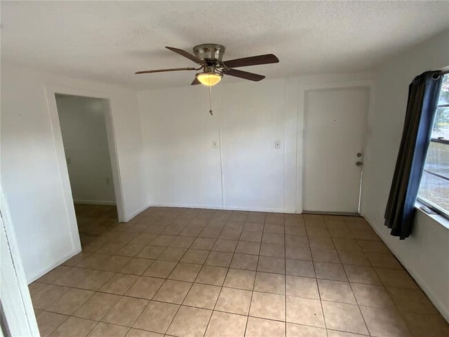 Photo - 6401 31st St N Unidad 3