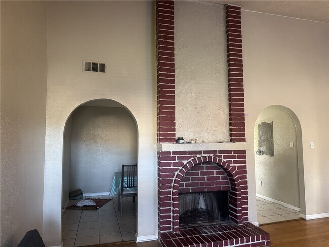 Photo - 13323 Bafing Dr