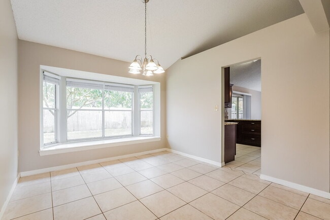 Photo - 1999 Excalibur Dr