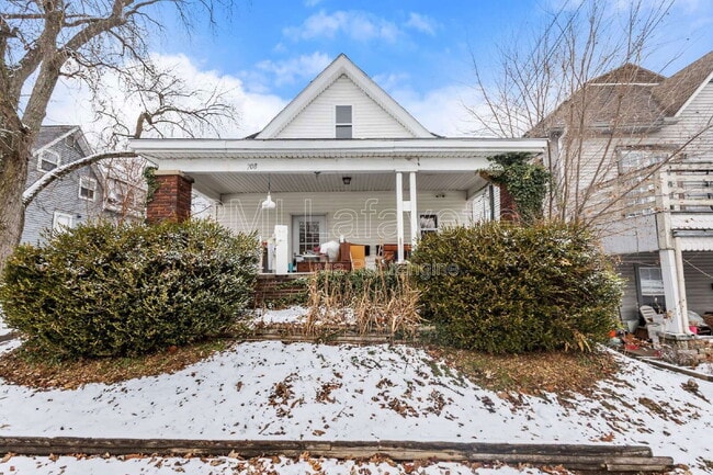 Building Photo - 708 N 18th St Unit 1