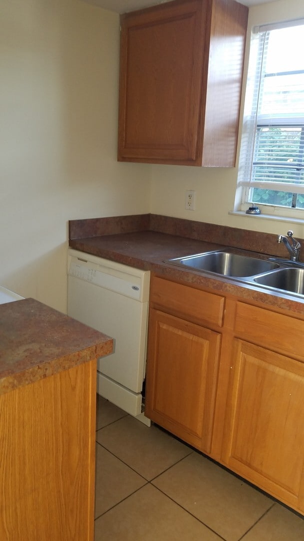 Photo - 1 Bedroom 1 Bath duplex