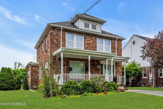 Photo - 38 Brinckerhoff Ave