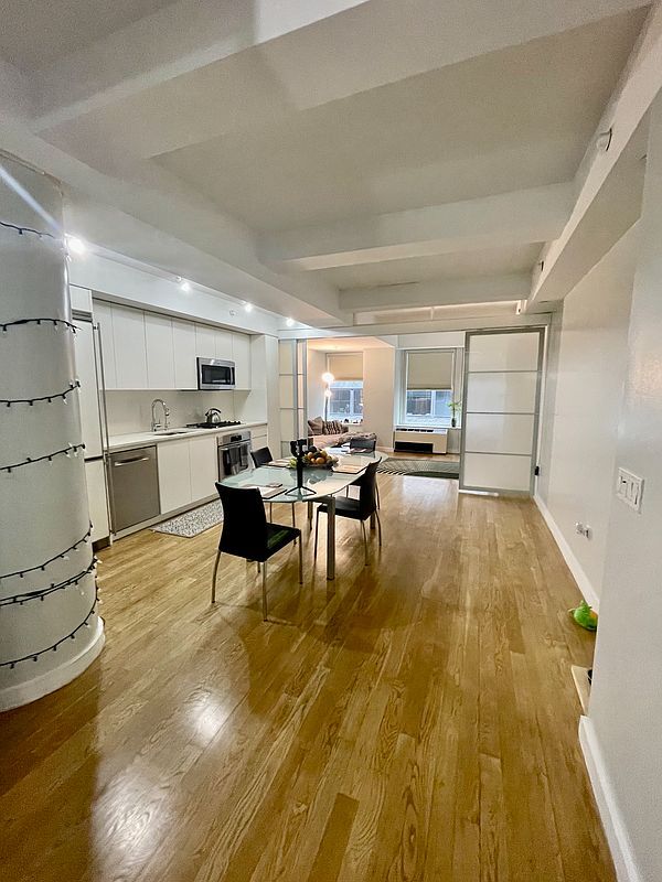 Building Photo - 90 William St Unit 12-F