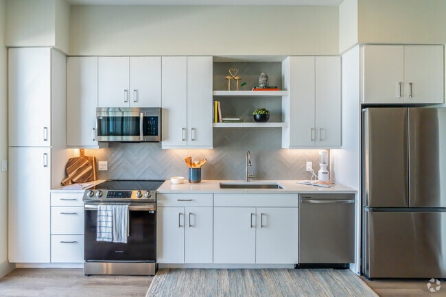 1BD, 1BA -567SF - Kitchen