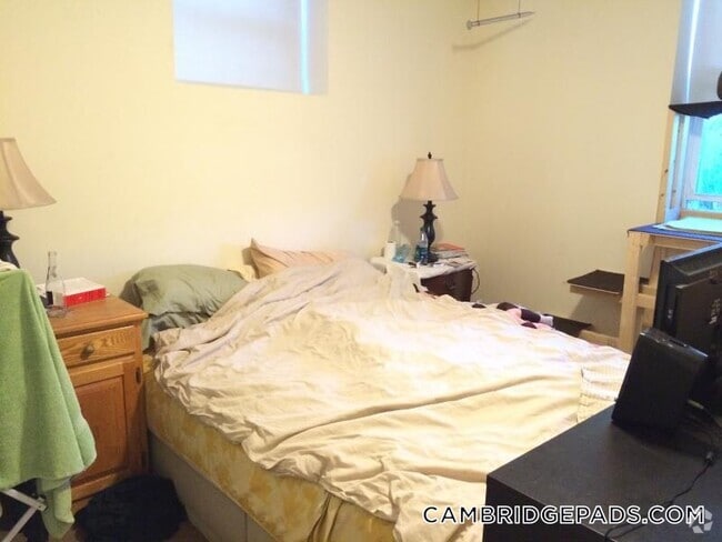 Building Photo - 1622 Massachusetts Ave Rental