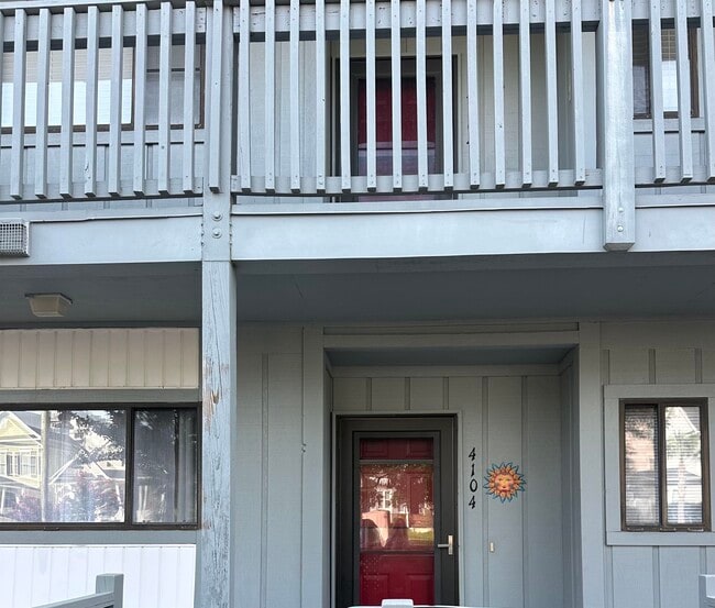 Building Photo - 7700 Porcher Dr