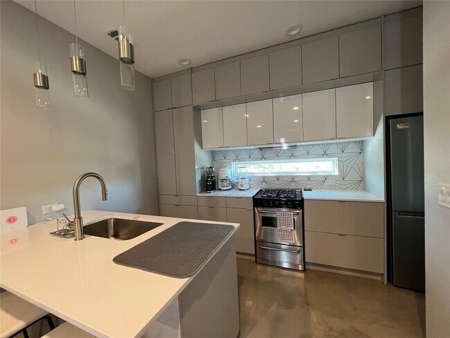 Photo - 2108 Tillery St