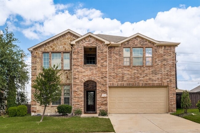 Building Photo - 1305 Lone Pine Dr