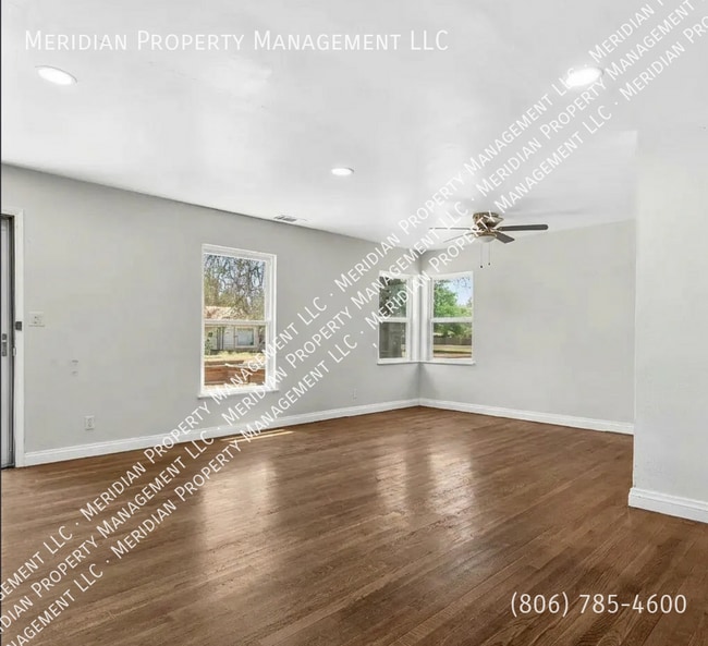 Photo - 2426 31st St