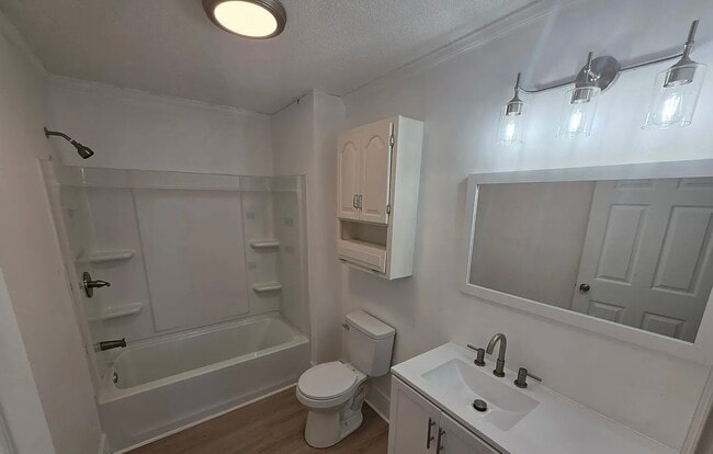 Photo - 572 2nd St