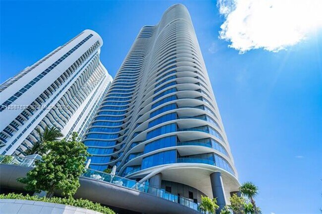 Photo - 15701 Collins Ave