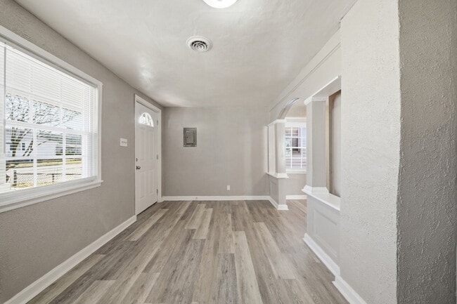 Photo - ADORABLE 3 BED, 1 BATH HOUSE FOR RENT IN NORFOLK