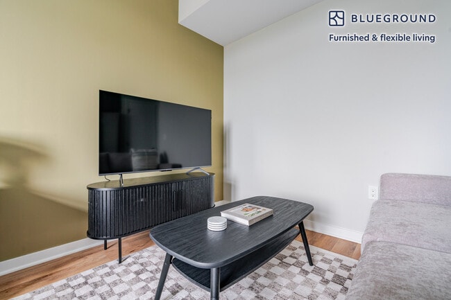 Photo - 3275 Washington Blvd Unidad FL6-ID1092