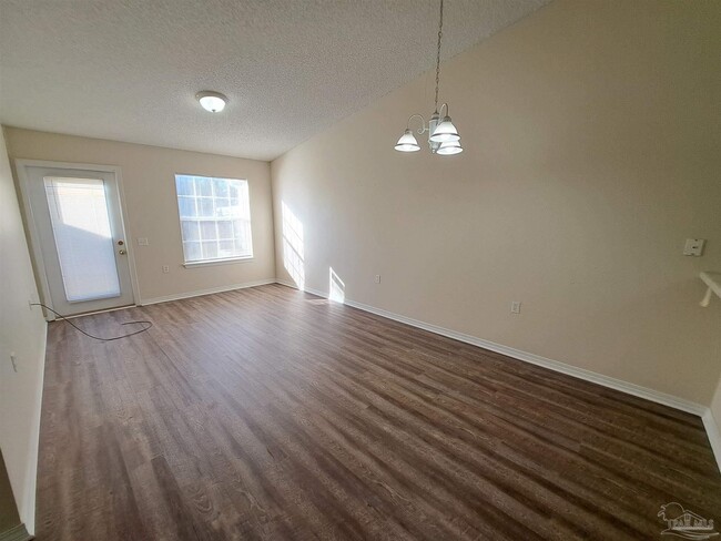 Photo - 8069 Stonebrook Dr