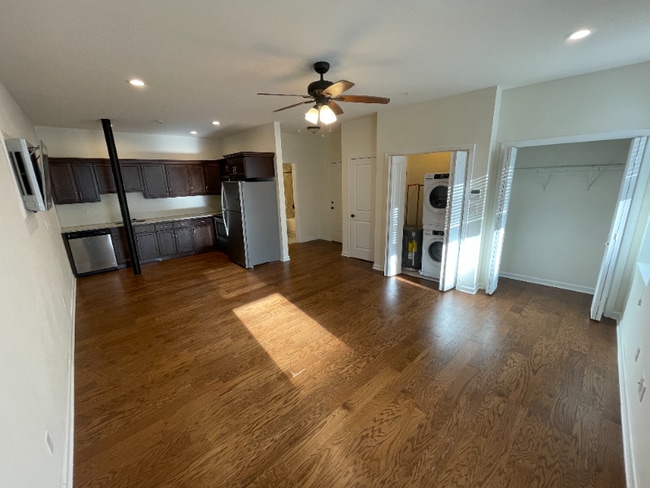 Photo - 99 Pine St Unidad 304