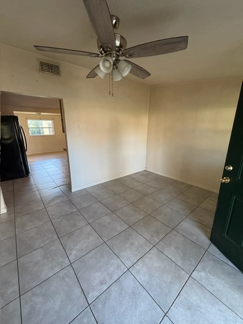 Photo - 907 Waldron St