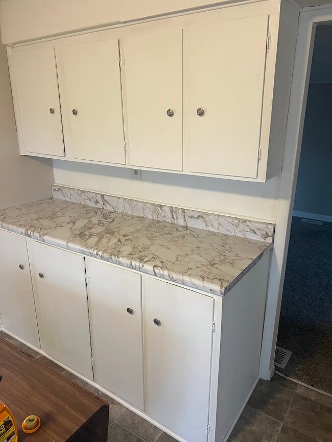 Photo - 1536 N Viking Dr