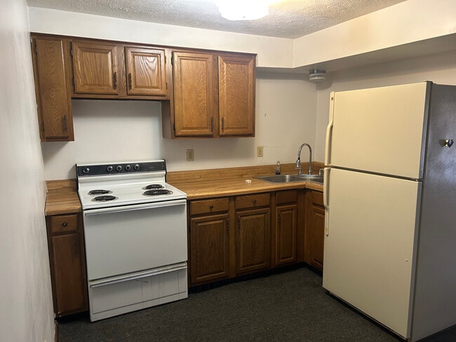 Photo - 40 W Lamoka Ave Unit apt 1