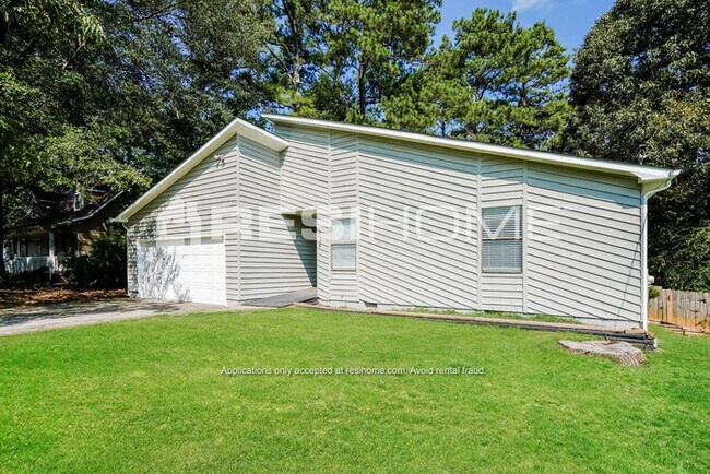 Photo - 935 River Glen Pl