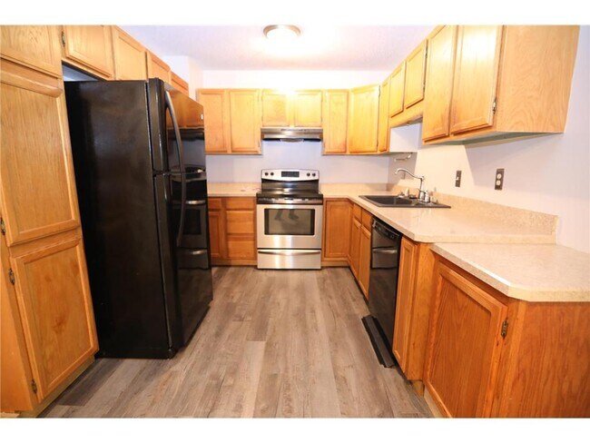 Photo - 942 Main St NW Unit 104