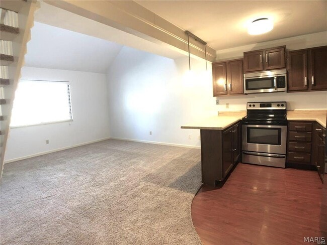 Photo - 445 Ponderosa Ave