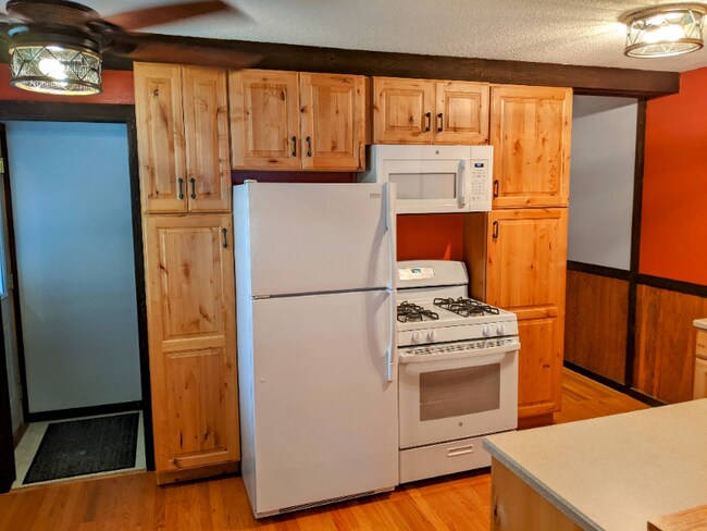 Photo - 3838 Snelling Ave